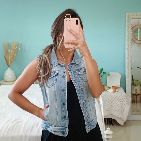 F21↠Studded Denim Vest - Picture 2 of 6